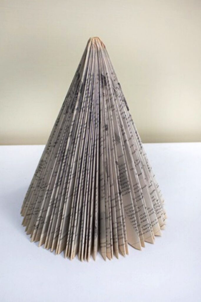 How to repurpose an old book into an origami chicken - Creative Giant Hands